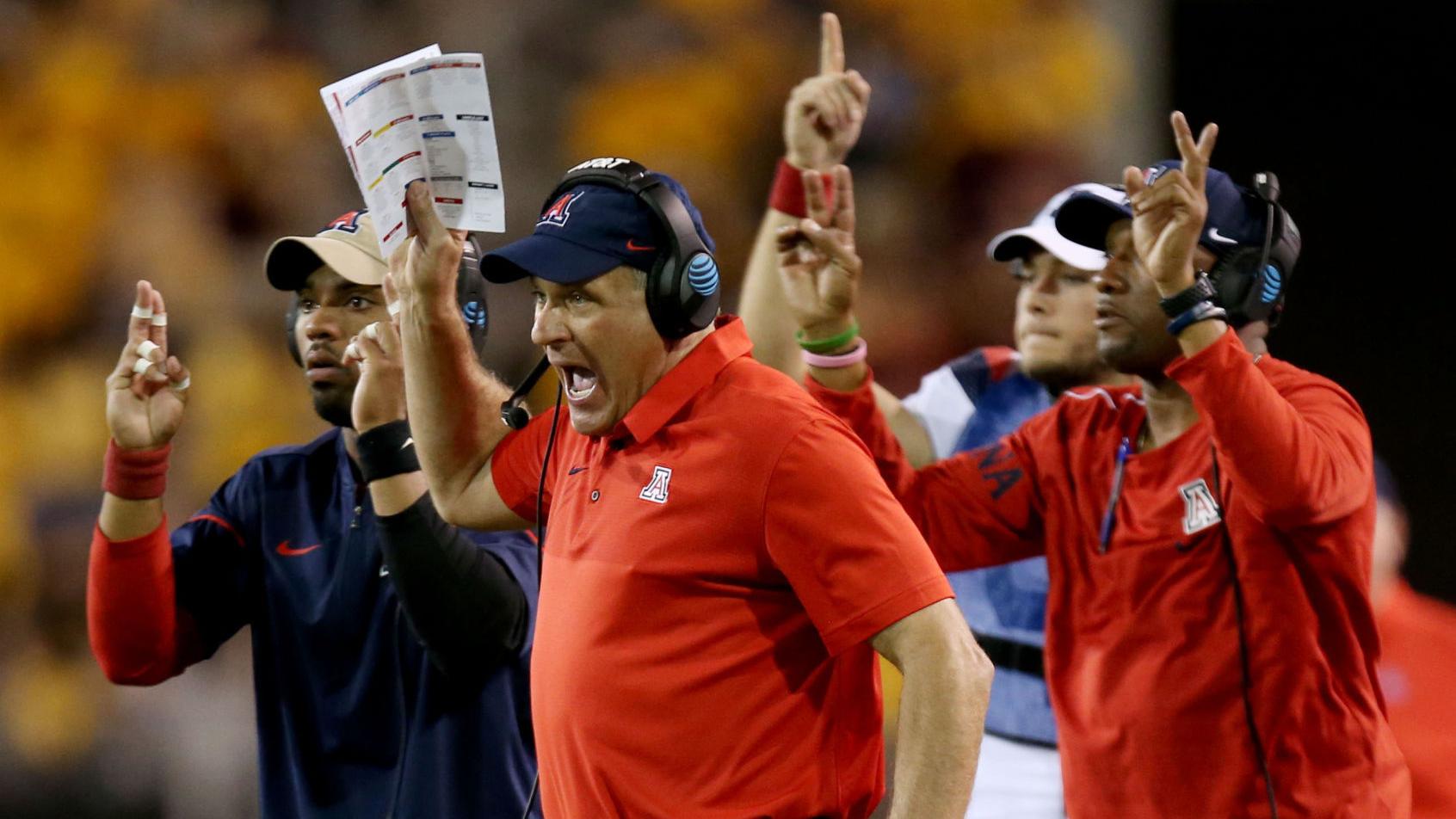 Greg Hansen: UA's Dave Heeke's to decide whether to extend RichRod's contract